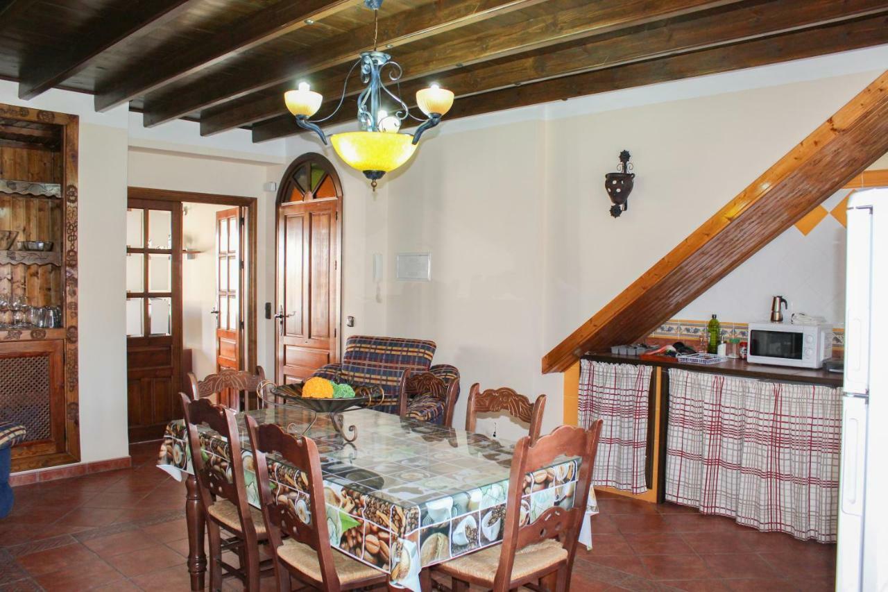 Casa De Teones Guest House Montecorto Eksteriør bilde